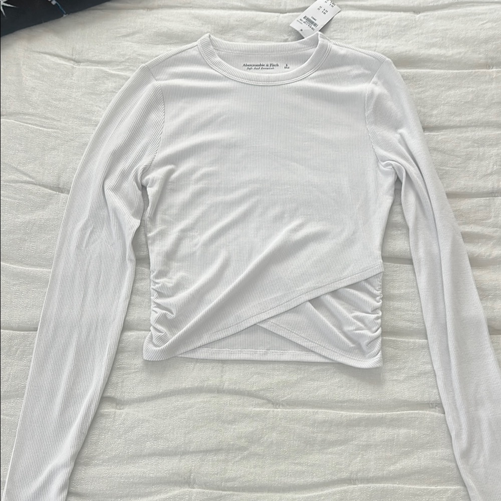 Abercrombie and Fitch ribbed long sleeve crop top